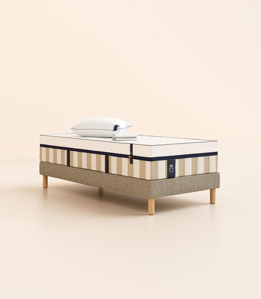 #fr#Matelas Hybride Infinite®|Infinite|Sommier tapissier|Gris|Pieds Hêtre clair