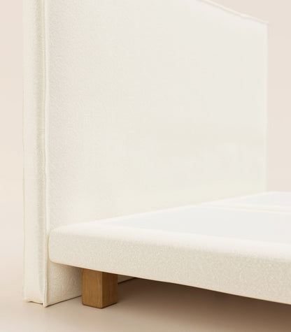 Lit boxspring Bouclette Ivoire-Lit Céleste - Carrée
